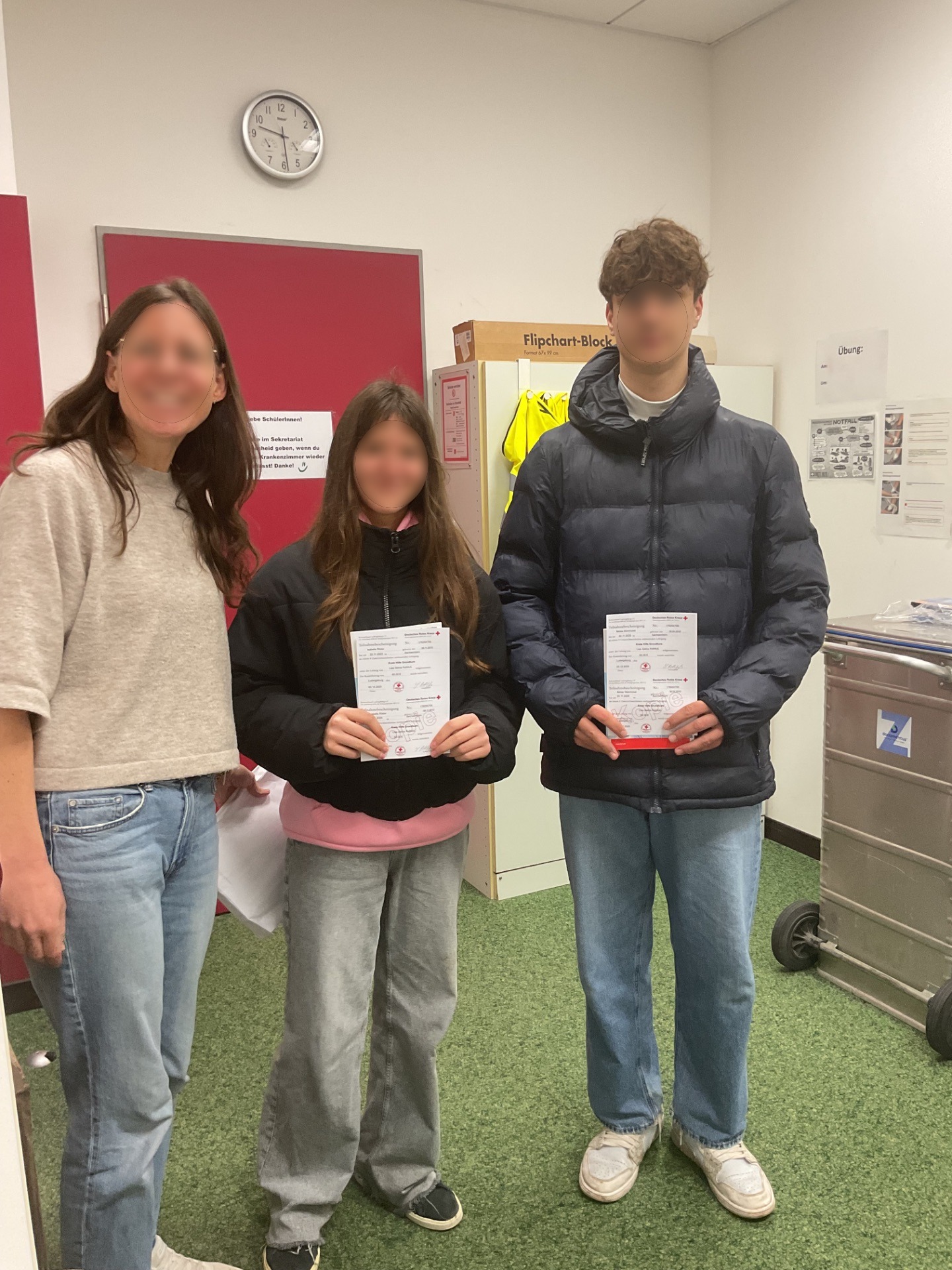 Schulsanitätsdienst: neue Ersthelferinnen und Ersthelfer