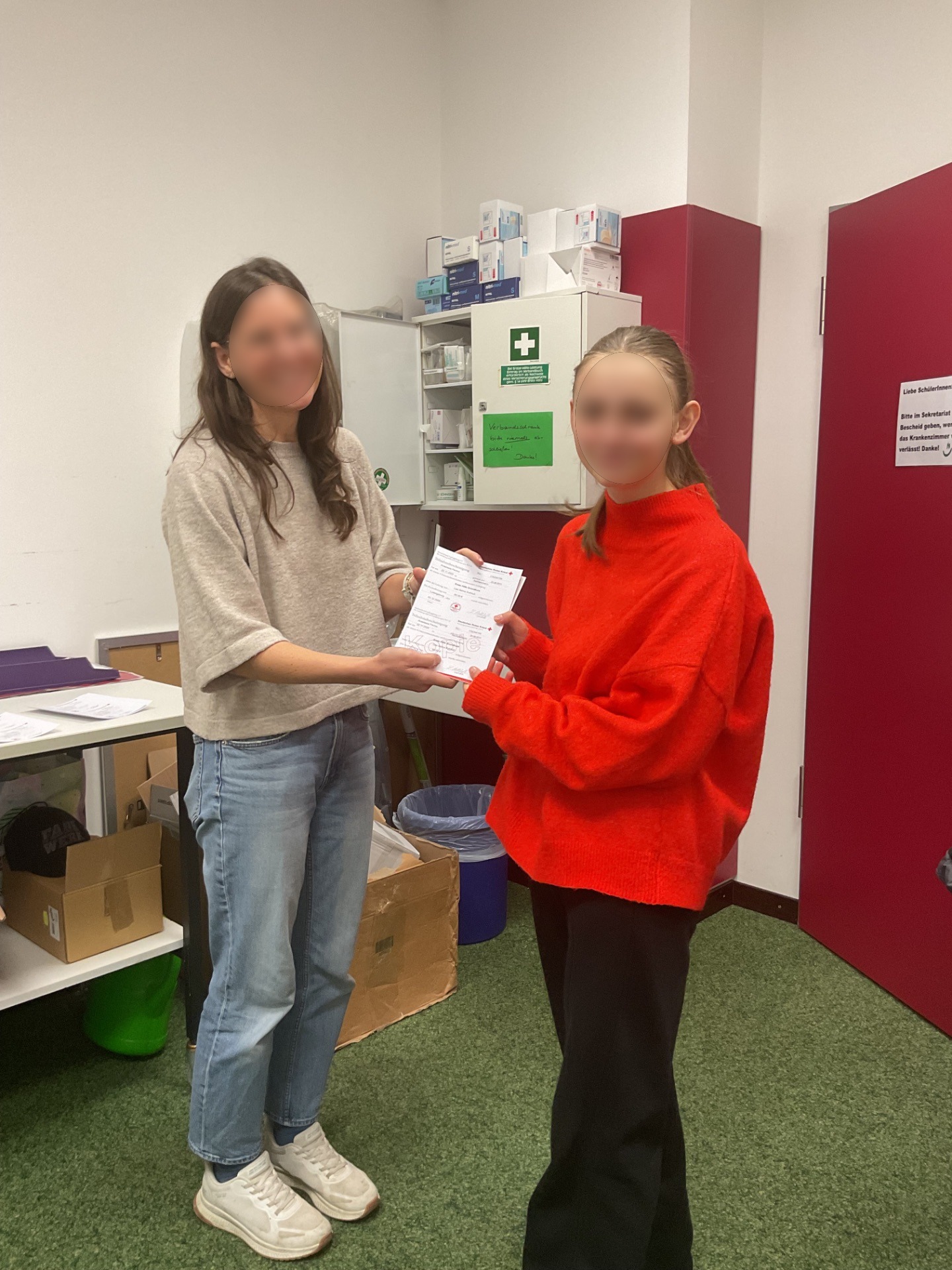 Schulsanitätsdienst: neue Ersthelferinnen und Ersthelfer