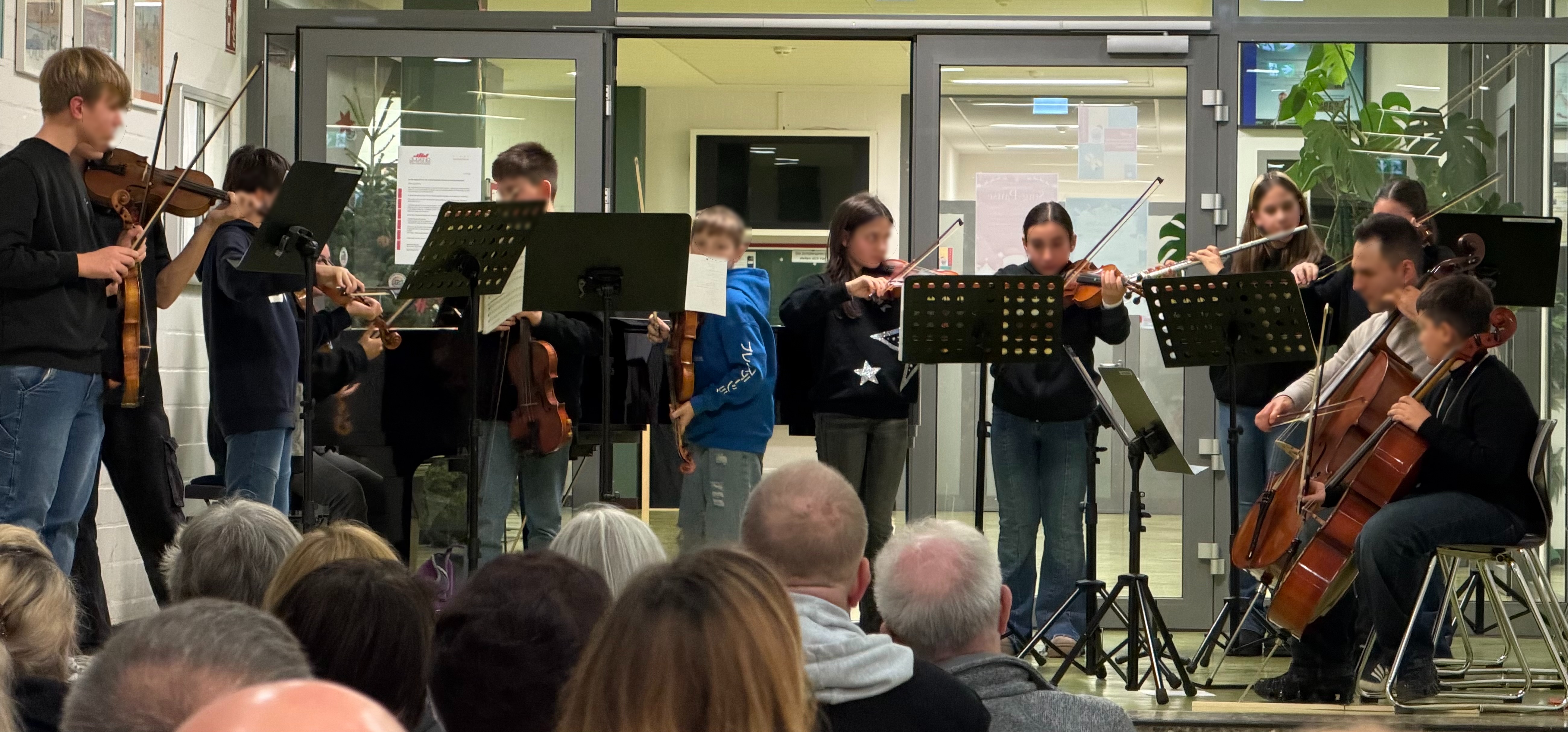 Streicher vor Publikum